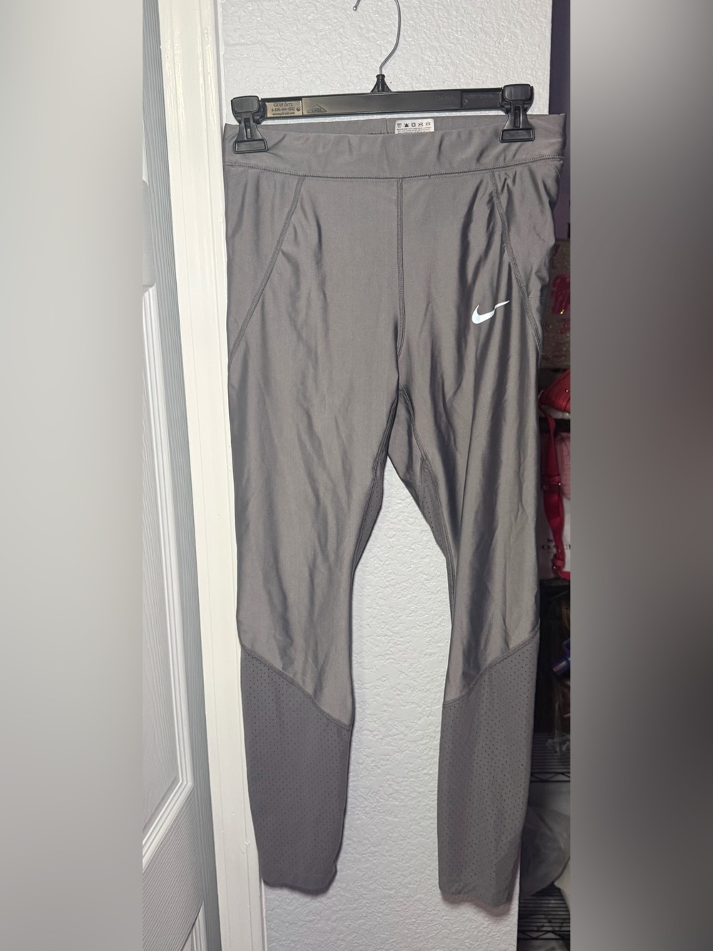 Nike Women’s Gray Athletic Leggings - Gray